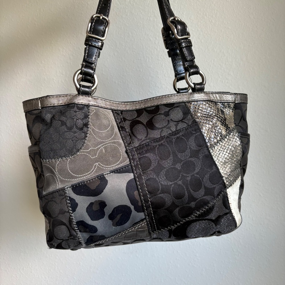 バッグ y2k coach totebag signature canvas gray Coach Patchwork Y2K Tote Shoulder Bag - Gem